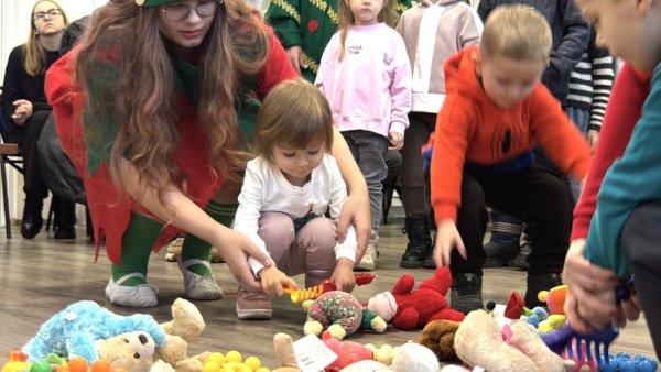 Коли мрії перетинають кордони: різдвяні подарунки для дітей Захисників у Ковелі Коли мрії перетинають кордони: різдвяні подарунки для дітей Захисників у Ковелі