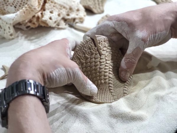 Гончарні заняття для ветеранів: творчість, що допомагає та підтримує захисників