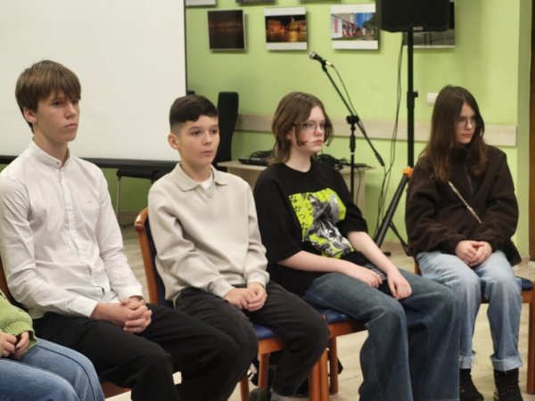 Міський голова зустрівся з найуспішнішими школярами Ковельської громади Міський голова зустрівся з найуспішнішими школярами Ковельської громади