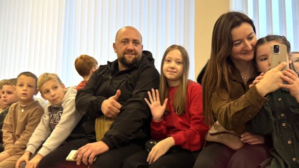 Коли мрії перетинають кордони: різдвяні подарунки для дітей Захисників у Ковелі Коли мрії перетинають кордони: різдвяні подарунки для дітей Захисників у Ковелі