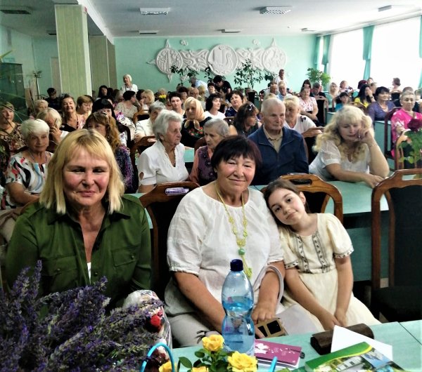 У Ковелі презентували книгу Валентини Клюнтер про життєвий і творчий шлях художника Валентина Данилюка У Ковелі презентували книгу Валентини Клюнтер про життєвий і творчий шлях художника Валентина Данилюка
