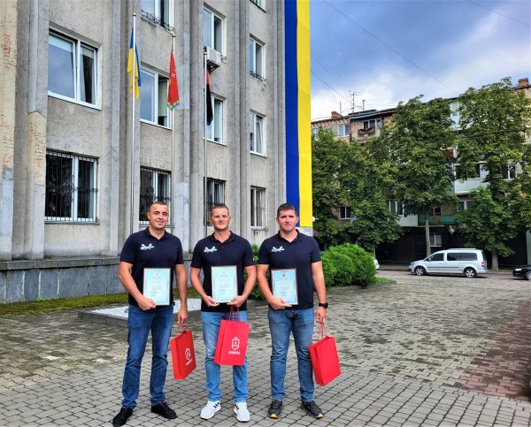 Пишаємось земляками: на сесії привітали ковельських спортсменів, які своє стійкістю здивували весь світ Пишаємось земляками: на сесії привітали ковельських спортсменів, які своє стійкістю здивували весь світ