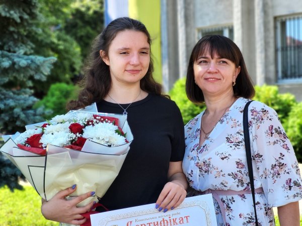 У Ковелі відзначили випускницю з найвищим результатом НМТ