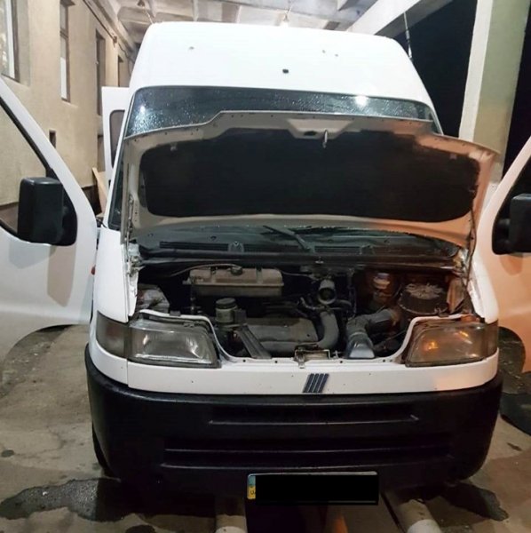 Ковельчанин хотів перевезти через кордон 7,5 тисяч пачок цигарок Ковельчанин хотів перевезти через кордон 7,5 тисяч пачок цигарок