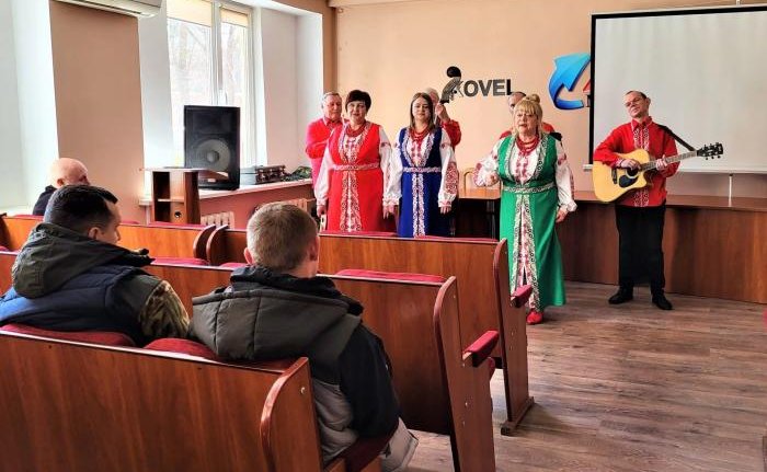 Гурт «Барви» виступив для поранених бійців у Ковельському МТМО