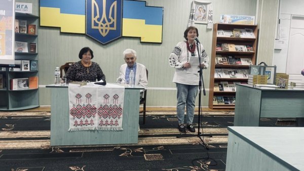 У Ковелі презентували нову книгу Андрія Бондарчука «Пуповина предків» У Ковелі презентували нову книгу Андрія Бондарчука «Пуповина предків»