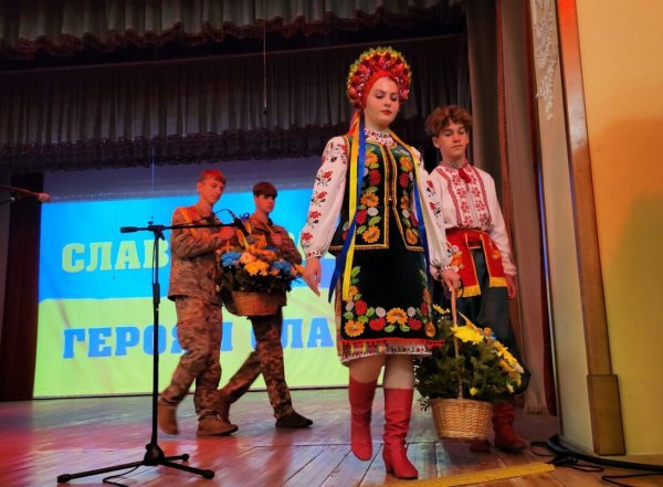 У Ковелі вшанували Захисників і Захисниць України У Ковелі вшанували Захисників і Захисниць України