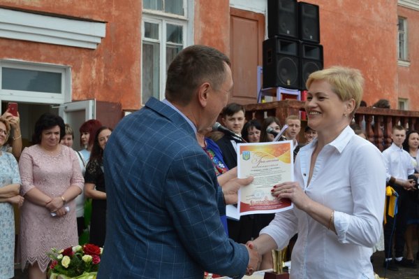 У ковельських школах пролунав останній дзвоник У ковельських школах пролунав останній дзвоник