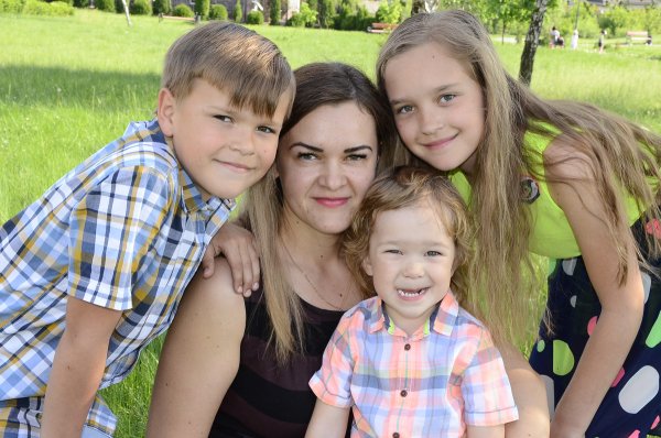 Що думають про День матері ковельчани?