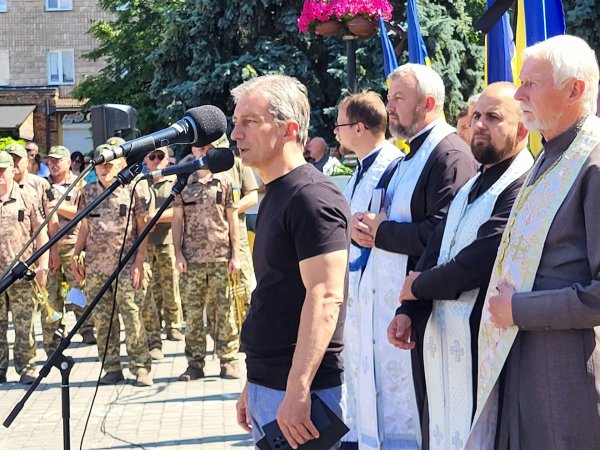 Ковельська громада попрощалася з полеглим захисником Дмитром Лисюком Ковельська громада попрощалася з полеглим захисником Дмитром Лисюком