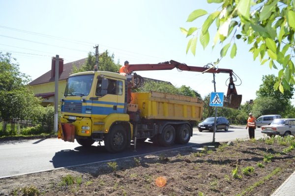 Завершується капітальний ремонт дороги на вулиці Симоненка у Ковелі Завершується капітальний ремонт дороги на вулиці Симоненка у Ковелі