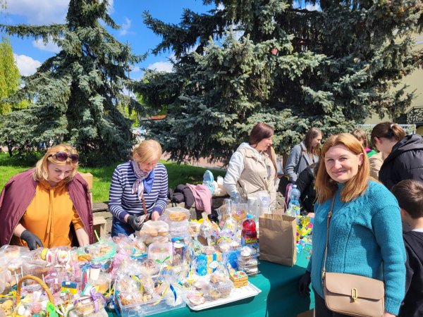 У Ковелі в парку Шевченка проходить фестиваль-конкурс “Писанко, дивуй!” У Ковелі в парку Шевченка проходить фестиваль-конкурс “Писанко, дивуй!”