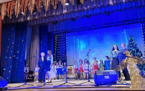 Різдвяні зустрічі з «Надією»: благодійна програма на підтримку військових Різдвяні зустрічі з «Надією»: благодійна програма на підтримку військових