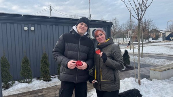 Старшокласники Ковеля провели акцію «Валентинка добра» для громади та дітей Старшокласники Ковеля провели акцію «Валентинка добра» для громади та дітей