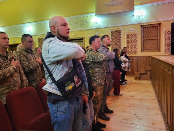 У Ковелі вшанували Захисників і Захисниць України У Ковелі вшанували Захисників і Захисниць України