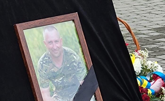 Ковельська громада попрощалася із Захисником України Михайлом Гарбузом