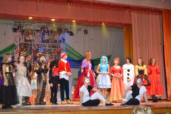 Юні актори театру “10 ряд 10 місце” знову грають для ковельчан “Таємницю золотого ключика”