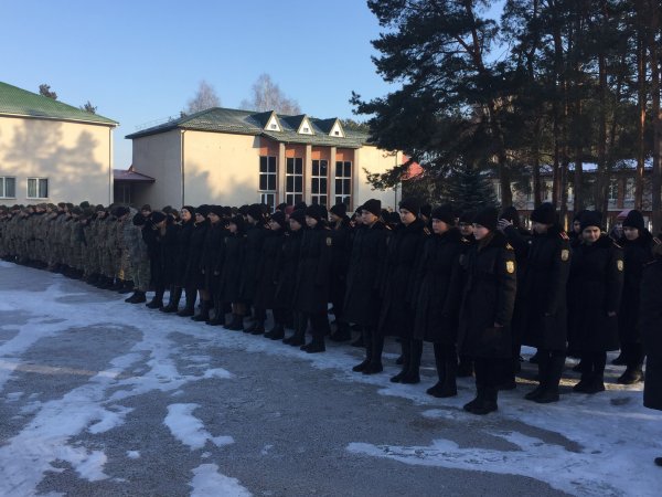 У Ковелі вручили почесні нагороди двом бійцям-добровольцям У Ковелі вручили почесні нагороди двом бійцям-добровольцям