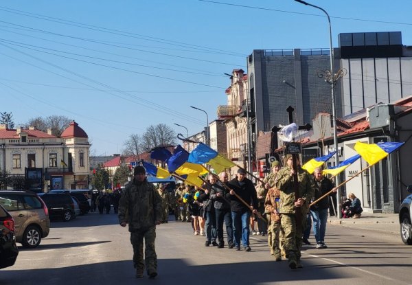 У Ковелі попрощалися із загиблим захисником Вячеславом Куцем У Ковелі попрощалися із загиблим захисником Вячеславом Куцем
