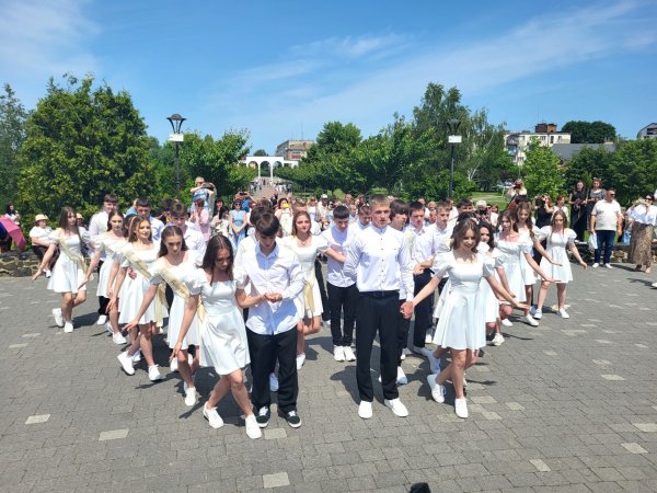 Третій фестиваль шкільного вальсу відбувся у Ковелі Третій фестиваль шкільного вальсу відбувся у Ковелі