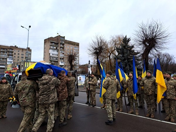 Йому назавжди 30: у Ковелі попрощались з молодим воїном Дмитром Павліковським
