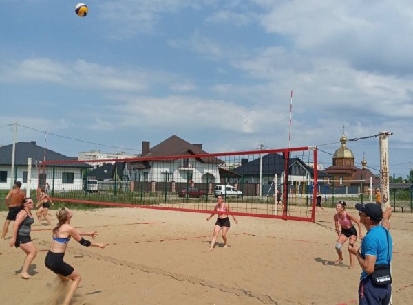 У Ковелі на спортивних майданчиках набережної змагались пляжні волейболісти