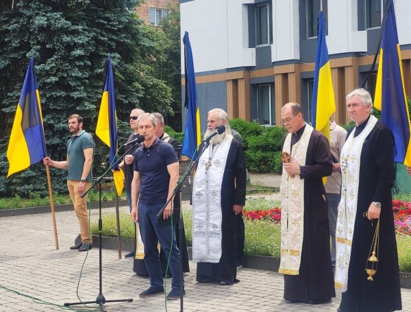 Ковель попрощався із Захисником України Віталієм Мартинюком Ковель попрощався із Захисником України Віталієм Мартинюком