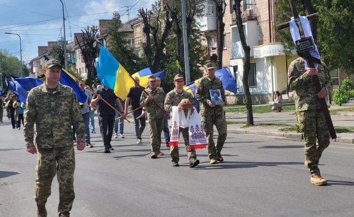Уклін тобі, Герою: ковельчани віддали останню шану Максиму Ткачуку