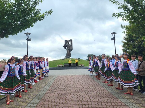 У Ковелі відзначили День Незалежності ходою та флешмобом