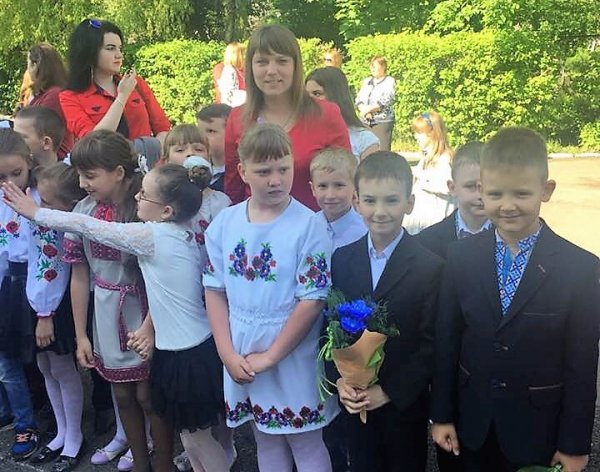 Депутат Ковельської міської ради подякувала за успіхи у навчанні сина