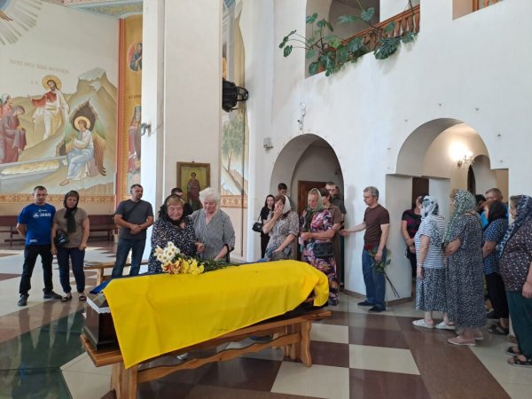 У Ковелі попрощалися із захисником України Андрієм Повхом