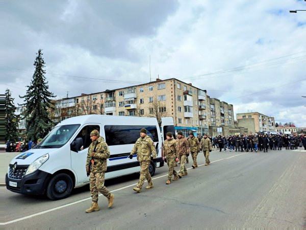 Ковельчани відали останню шану Герою Олексію Олексюку Ковельчани відали останню шану Герою Олексію Олексюку