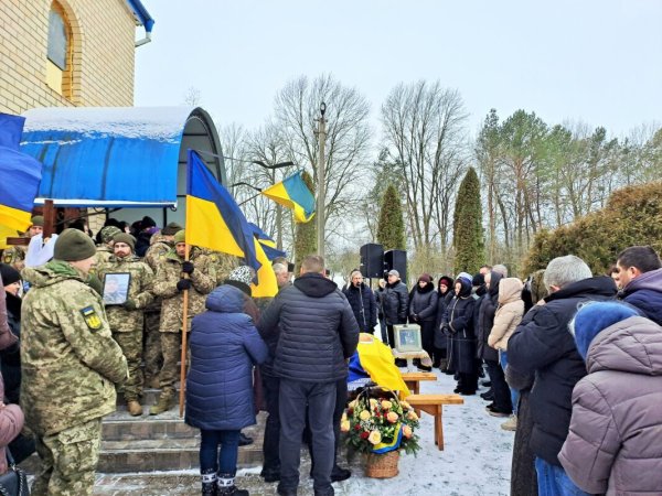 У Ружині попрощалися з полеглим Захисником Ігорем Тимоніком У Ружині попрощалися з полеглим Захисником Ігорем Тимоніком