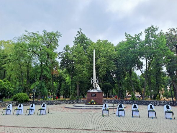 У Ковелі вшанували пам’ять медиків, які загинули, рятуючи життя під час війни У Ковелі вшанували пам’ять медиків, які загинули, рятуючи життя під час війни