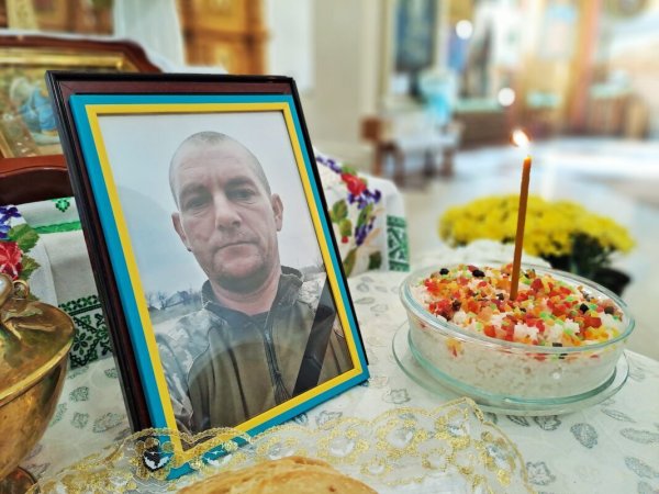 У Ковелі попрощалися із Захисником України Богданом Никонюком У Ковелі попрощалися із Захисником України Богданом Никонюком
