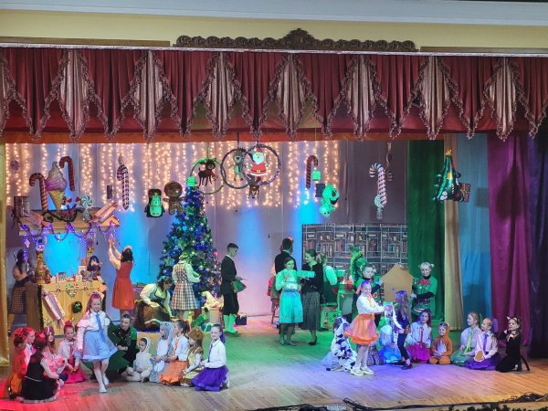 Нова вистава театру «10 ряд 10 місце» зібрала аншлаг в народному домі “Просвіта” Нова вистава театру «10 ряд 10 місце» зібрала аншлаг в народному домі “Просвіта”