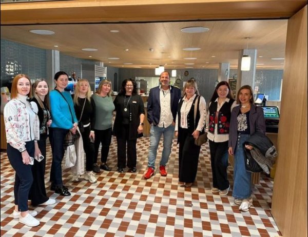 Директорка ліцею імені Олени Пчілки познайомилась з роботою освітніх закладів Швейцарії