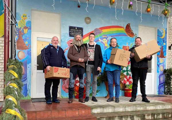 У Ковелі з благодійною місією перебувала делегація з міста Вальсроде У Ковелі з благодійною місією перебувала делегація з міста Вальсроде