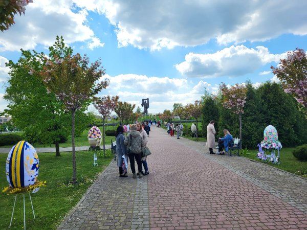 У Ковелі в парку Шевченка проходить фестиваль-конкурс “Писанко, дивуй!” У Ковелі в парку Шевченка проходить фестиваль-конкурс “Писанко, дивуй!”