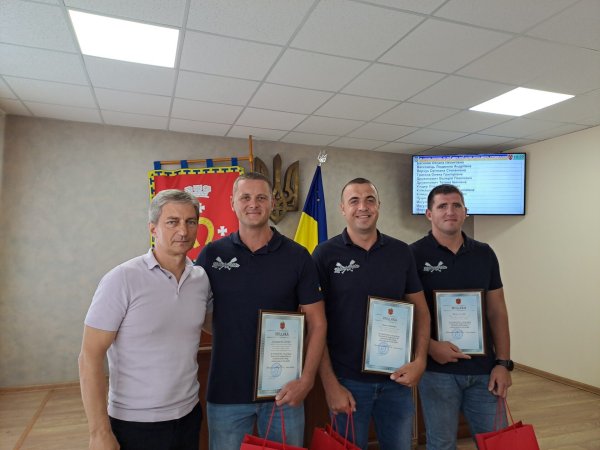 Пишаємось земляками: на сесії привітали ковельських спортсменів, які своє стійкістю здивували весь світ Пишаємось земляками: на сесії привітали ковельських спортсменів, які своє стійкістю здивували весь світ