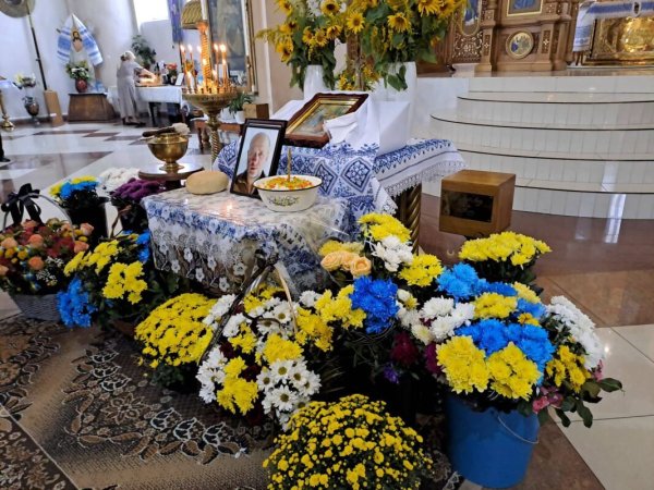 Ковель попрощався з нацгвардійцем Володимиром Якимовичем, який загинув на Донеччині Ковель попрощався з нацгвардійцем Володимиром Якимовичем, який загинув на Донеччині