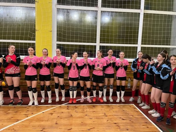 Ковельські волейболістки здобули перше та друге місця на турнірі серед волинських команд