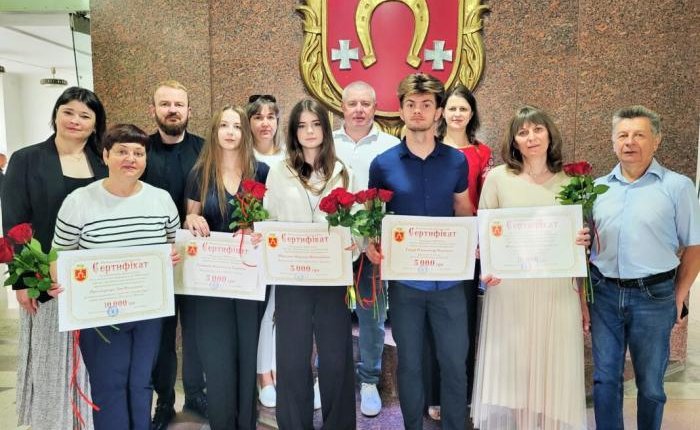У Ковелі відзначили випускників із найкращими результатами НМТ та їхніх учителів