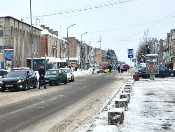 Пам’ятаймо, якою ціною: зупинімося під час хвилини мовчання