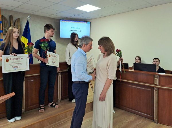 У Ковелі відзначили випускників із найкращими результатами НМТ та їхніх учителів