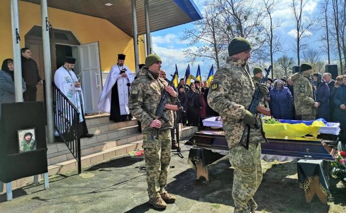 У Білині попрощались із загиблим на війні Героєм — Сергієм Бордеану