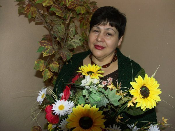 Сьогодні, 17 грудня, день народження у Тетяни Середюк, директора Палацу учнівської молоді м. Ковеля