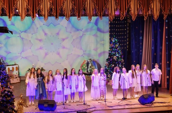 Різдвяні зустрічі з «Надією»: благодійна програма на підтримку військових Різдвяні зустрічі з «Надією»: благодійна програма на підтримку військових