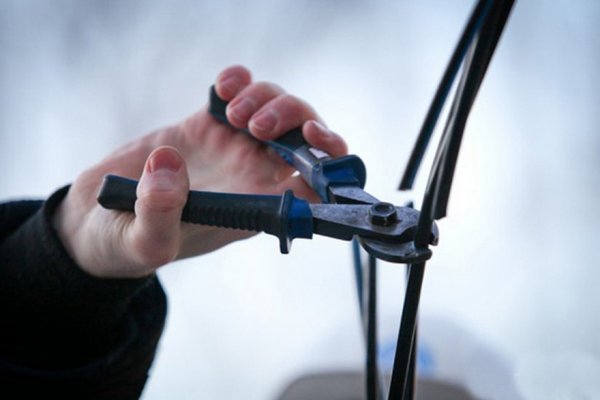 Ковельська поліція встановила особу правопорушника, який пошкодив лінії зв’язку