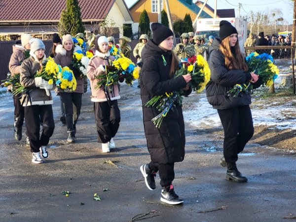 Наша громада попрощалась з Андрієм Відніком, який героїчно загинув на Херсонщині